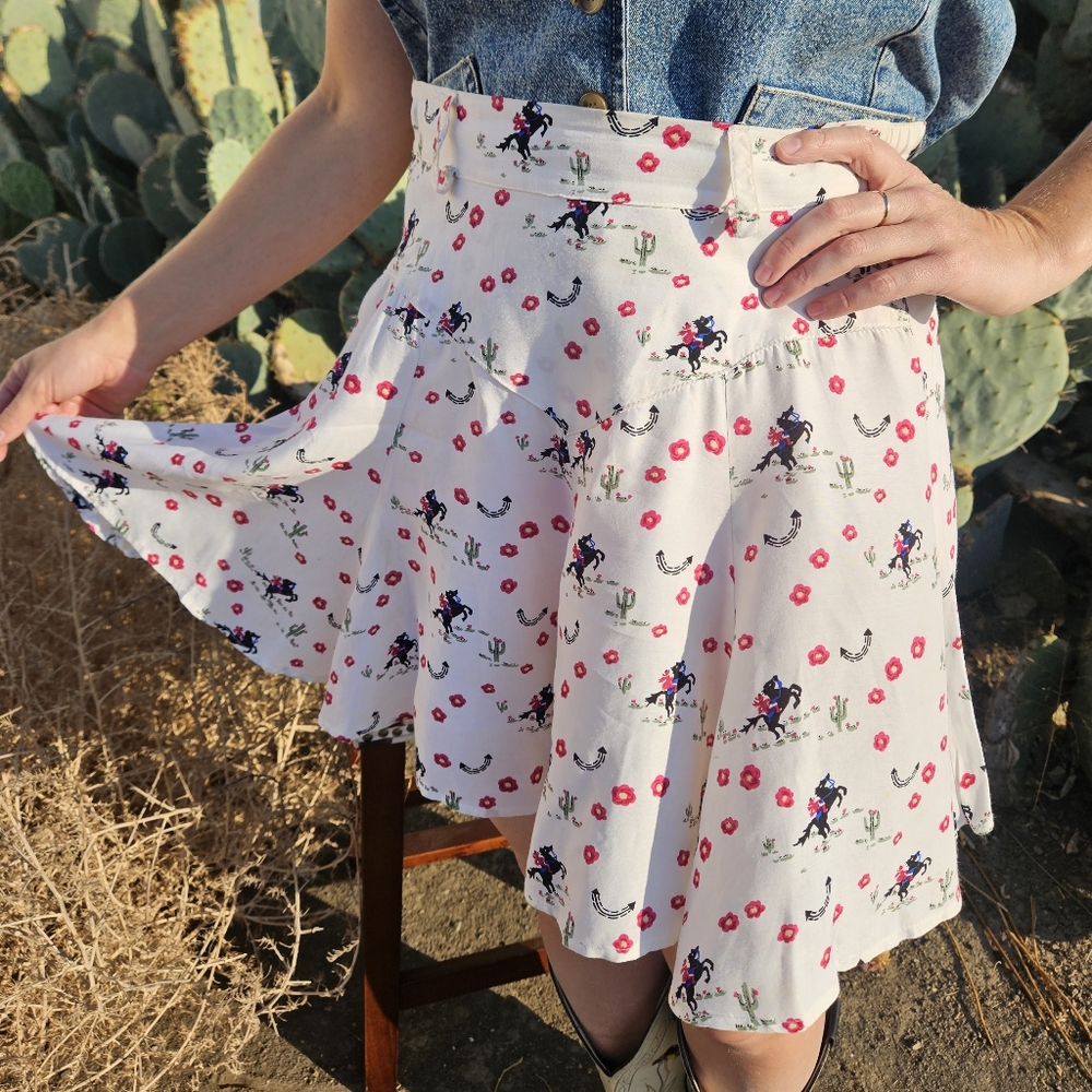 Desert West Vintage Floral White Skirt